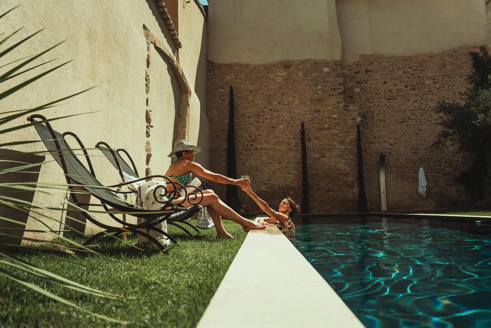 Palais Aoma, Hotel Particulier De Luxe En Provence LʼIsle-sur-la-Sorgue Exteriér fotografie